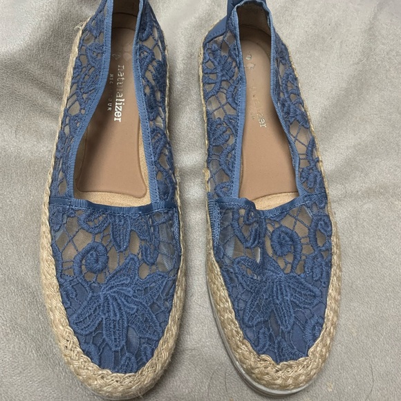 Naturalizer Flats - Picture 2 of 2